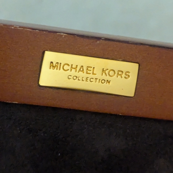 Michael Kors Collection  Tan and Brown Woven Clutch with Chain Accent - Picture 9 of 11